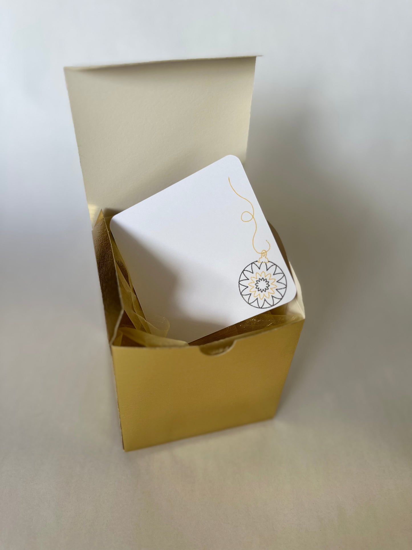 Gold Gift Box - GIY